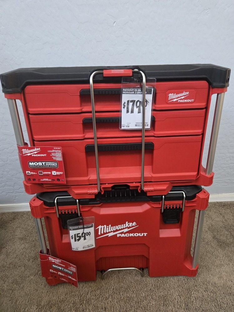Rolling Packout With Drawers
