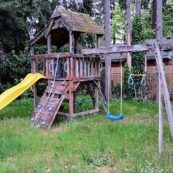 Kidsfort/Swingset/Rock Climb/All Around Good Time