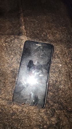 Apple phone and Samsung  s21+ for parts or repair