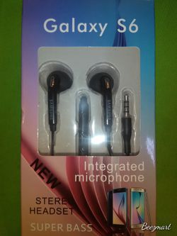 Skullcandy Samsung JVC iPhone earbuds headphones ear bud different types of available for Sale in March Air Reserve Base, CA - OfferUp