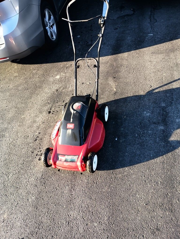 Toro Recycler Cordless Electric