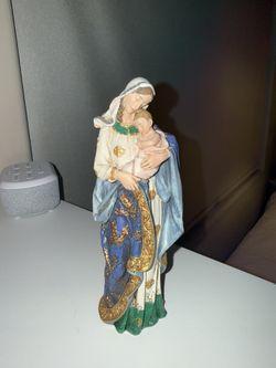 Mary Statue