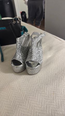 Pumps size 6 1/2