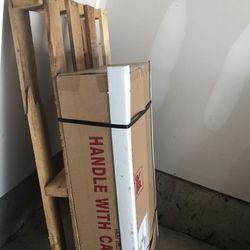 Samsung Refrigerator Right Side Freezer Door Assembly