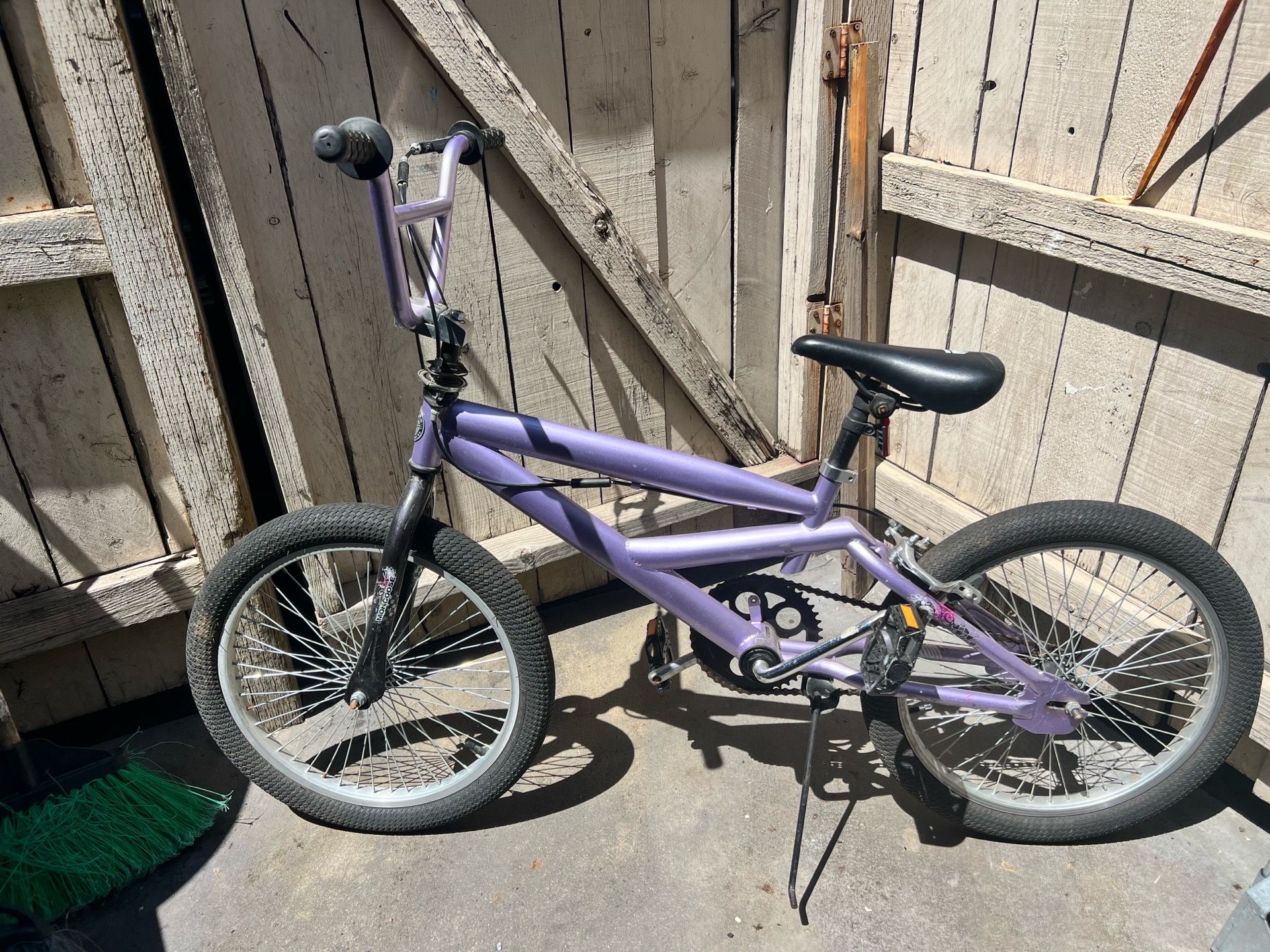 20 Inch Girls Mongoose Bmx Bike