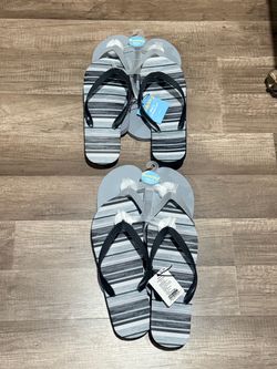 Men’s 2 pack zori flip flops size 7-8 9-10