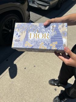 Dior box