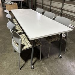 Table and chairs For Office, Excellent Condition