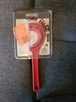 Rigid FC-200 SINGLE ROTATION ABS CELLULAR FOAM CORE AND FOAM CORE PVC PIPE CUTTER