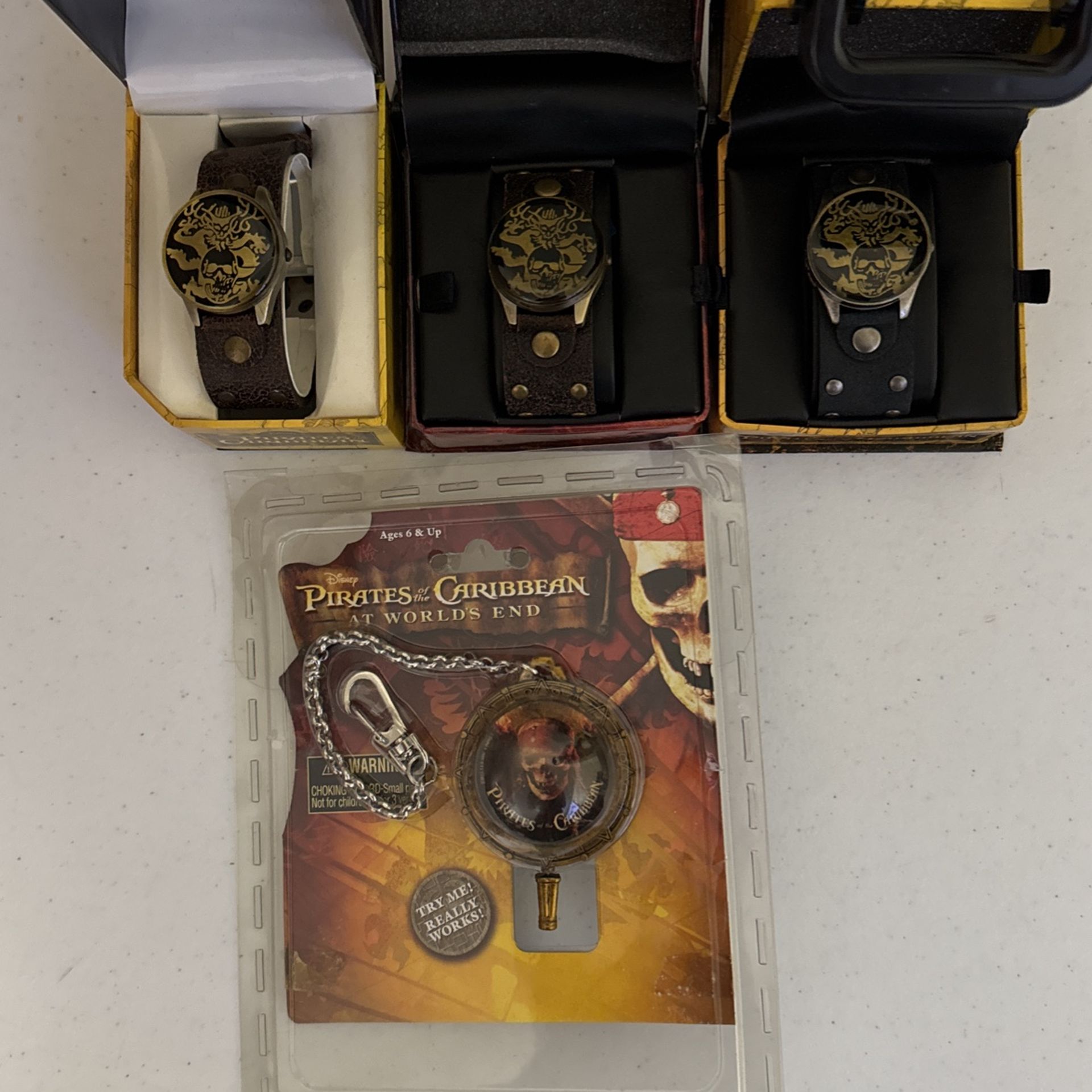 Pirates of the Caribbean Quartz Men's Watch/ heavy duty leather band And Keychain