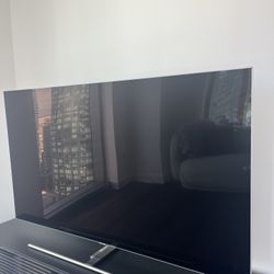 Flat screen TV and console