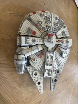 Lego millennium falcon