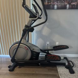  Elliptical NordicTrack Elite 10.9 – Upgraded Digital Monitor