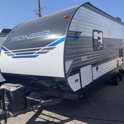 2022 PIONNER 21 Ft. Travel Trailer 