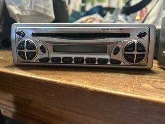 AM/FM/CD Car Stereo Receiver