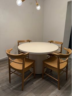Small Round dining table with chairs