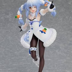 Usada Pekora figure popup parade