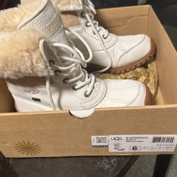 Ugg W Adirondack Boot Size 6