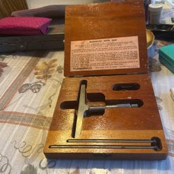 Vintage lufkin No212 Micrometer depth gauge with extensions and wooden box  