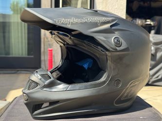 Troy lee designs se4 poly size large
