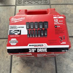 Shockwave 3/8 inch Drive SAE Deep Impact Socket Set 12-Piece Milwaukee