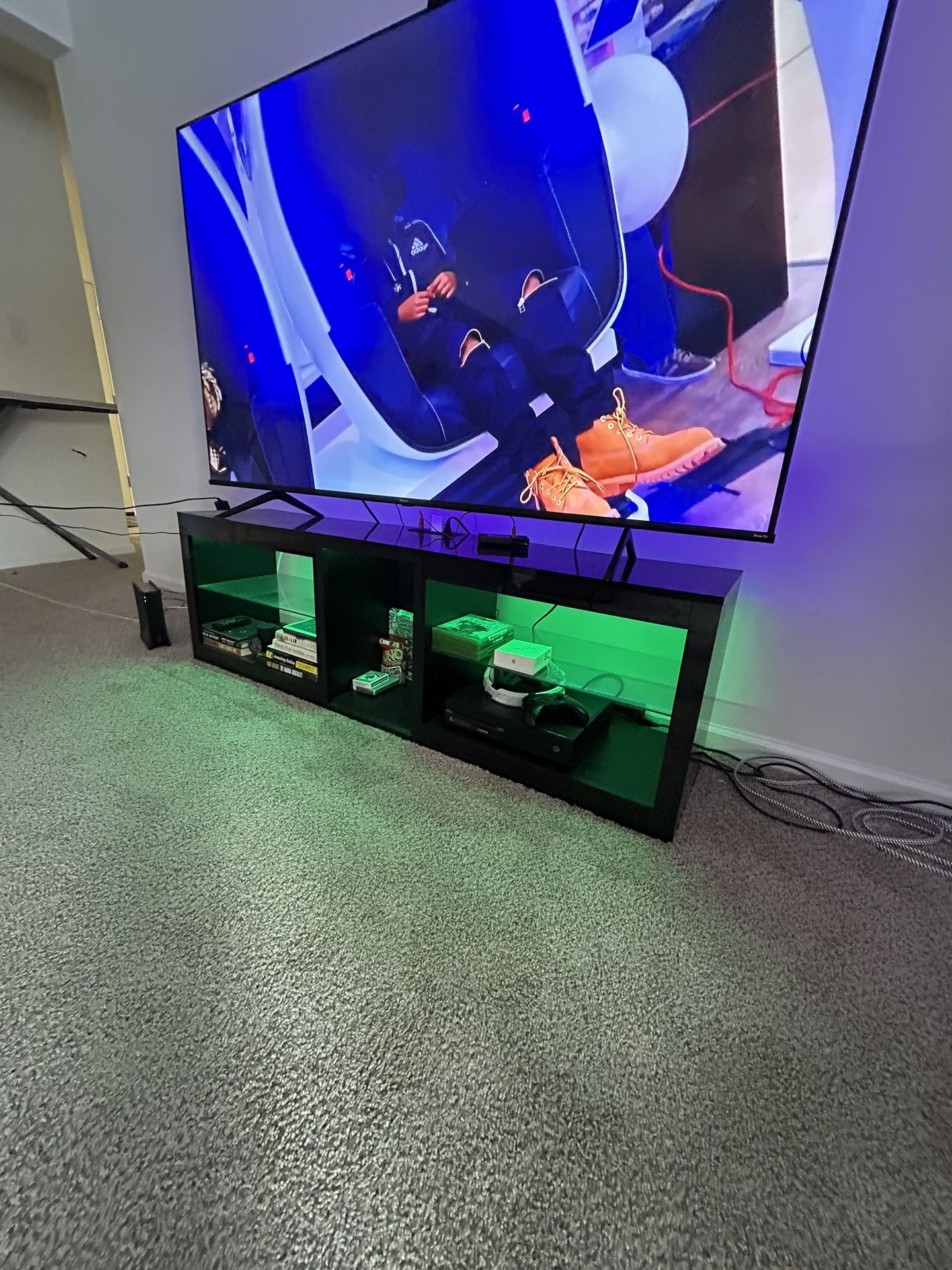 85 Inch LED TV Stand