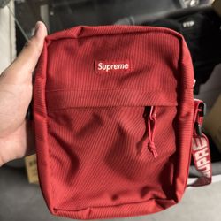 Supreme Red Shoulder bag 