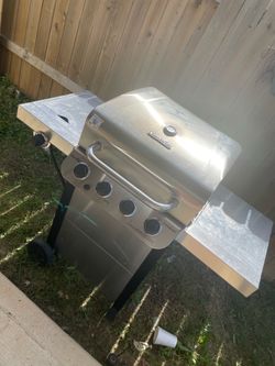 Moving sale/ outdoor grill
