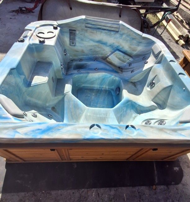 Hot Tub With Delivery
