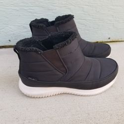 Skechers Women's Size 9 Boots