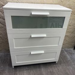 White Dresser with Three Drawers -  Delivery Available for an Additional Fee - See My Other Items 😎