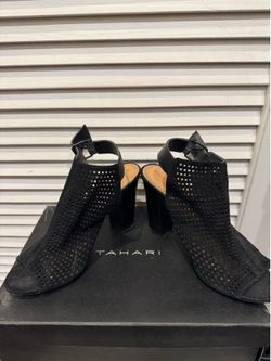 Tahari peep toe sandals