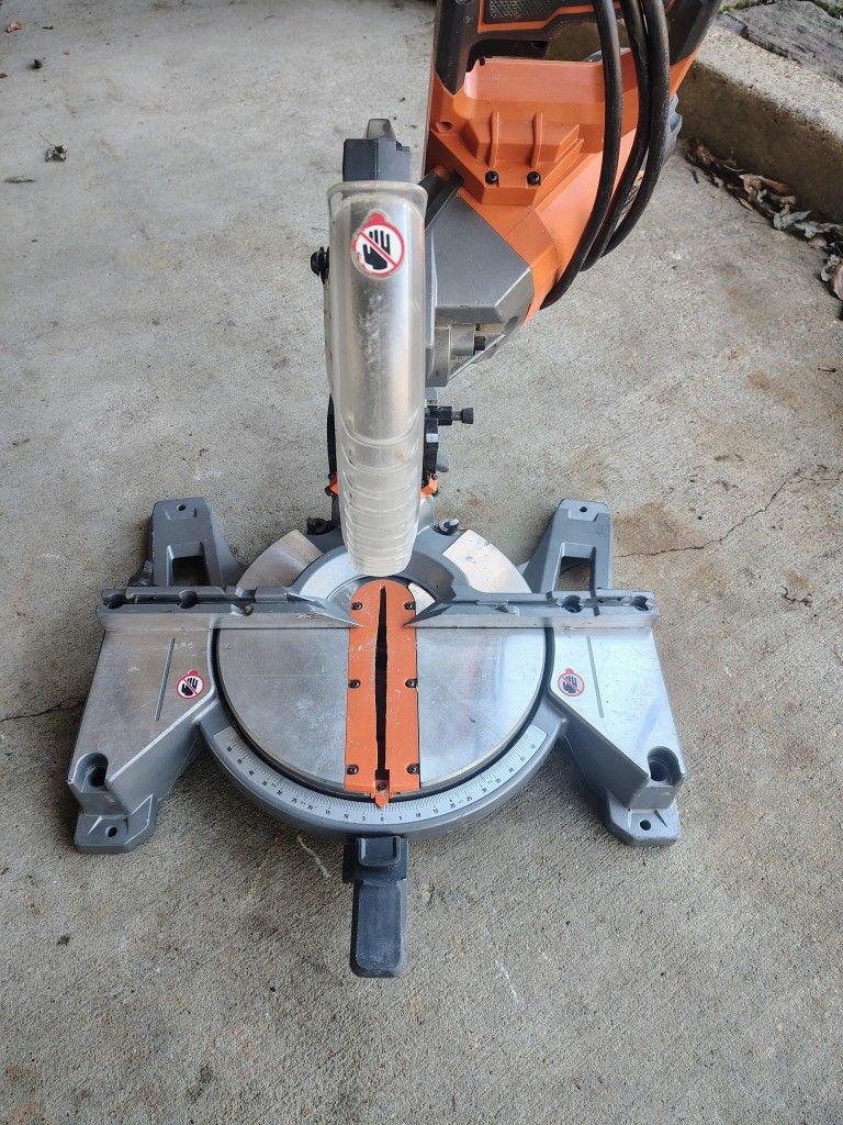 Ridgid 10" Compound Miter Saw