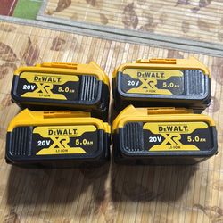 4 brand new Dewalt battery 5AH