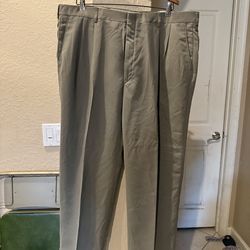 Haggar Collections Men's Khaki Pants