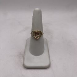 10kt Dual-Tone Gold Quinceañera Style Ring w/ Heart Design