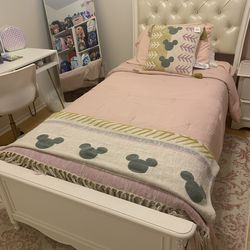 Twin size girls Victorian shabby chic bed