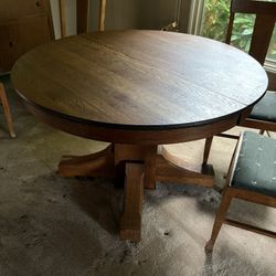 Antique Oak Dining Table W/chairs