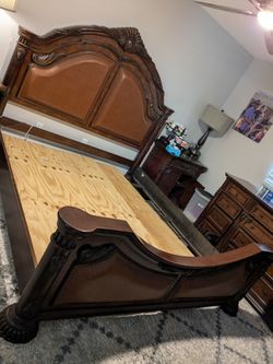 Bedroom set