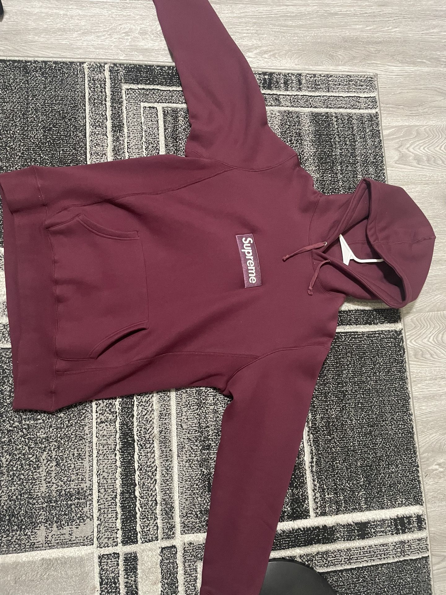 Supreme Hoodie