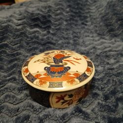 Vintage Imari Ware Japan Tinket Box
