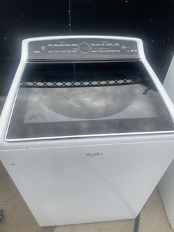 Whirlpool Washer And Gas Dryer