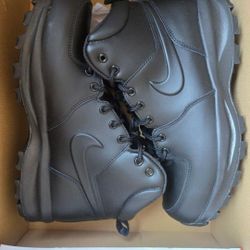 Men's Size 11 Nike Work Boot BrandNew 