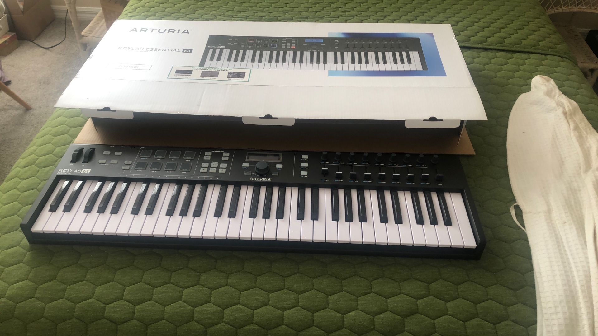KEYLAB Essential 61/ brand new in a box