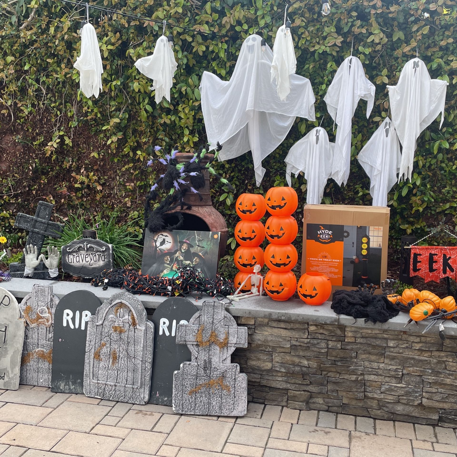 Halloween Decor