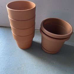 6 Planter Pots 