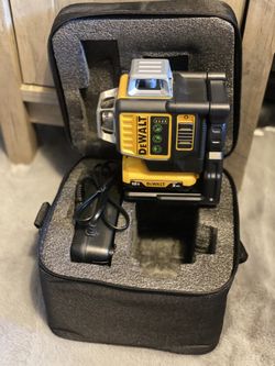 DEWALT 12V MAX Laser Level, Green Line Laser, 3-Way, 360 Degree Professional Laser with Durable Carrying Case, Cordless/Rechargeable (DW089LG)