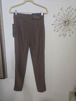 I believe pantalón