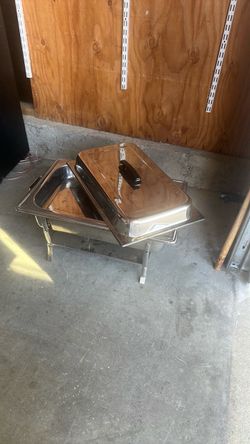 2 Chafing dishes