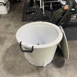 Yeti 85 Tub Cooler, Have The Coldest Beer!!